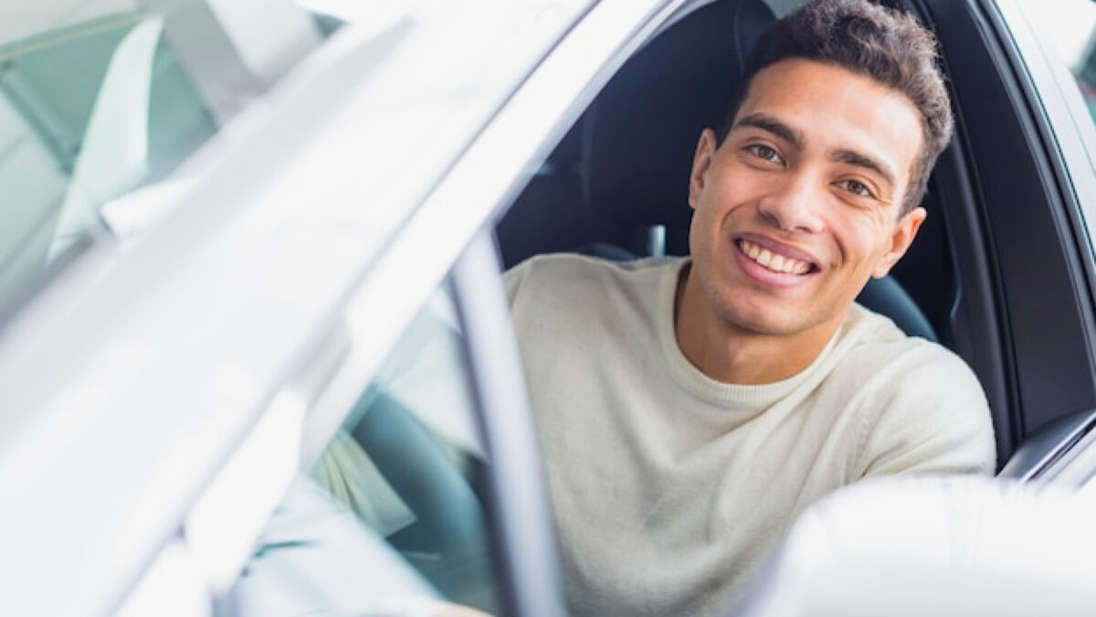Comment assurer une voiture sans permis ? Démarches et conseils pratiques